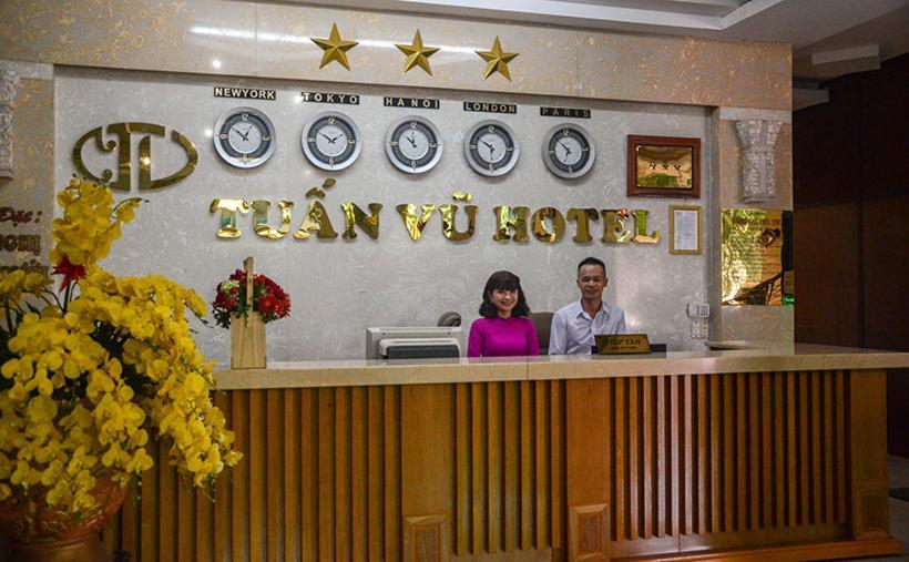 Khach San Tuan Vu Hotel Buon Ma Thuot Exterior photo